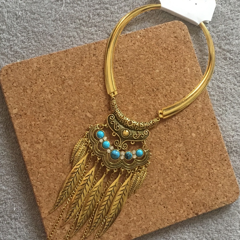 LAST ONE GOLD‼️Boho Feather Drop Necklace - Picture 7 of 7